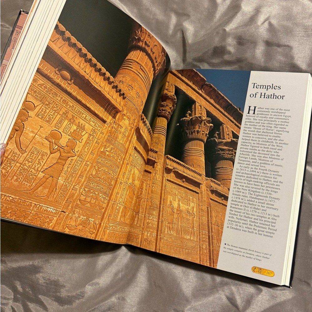 Ancient Egypt Illustrated Encyclopedia - Picture 11 of 13